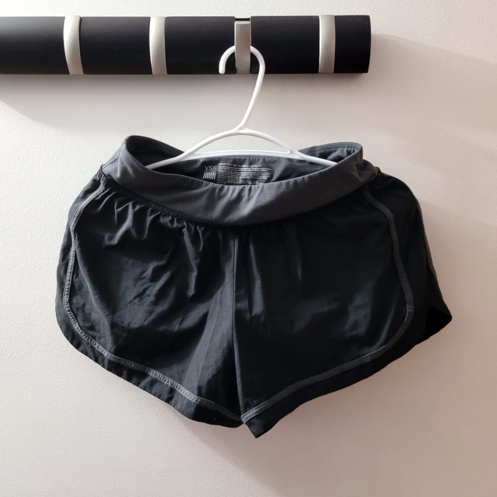 Black Track Shorts, Fully lined
